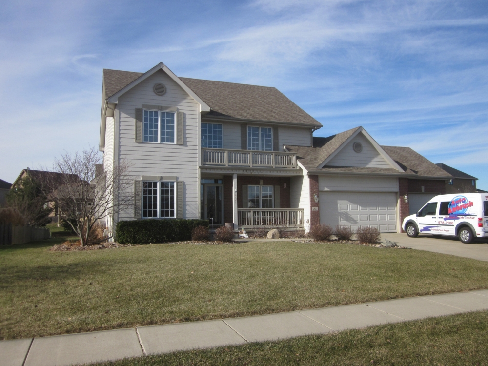 006jb_tbc_page_03_image_0001